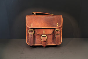 
                  
                    Charger l&amp;#39;image dans la galerie, Avani - Wide Satchel Double Gusset
                  
                